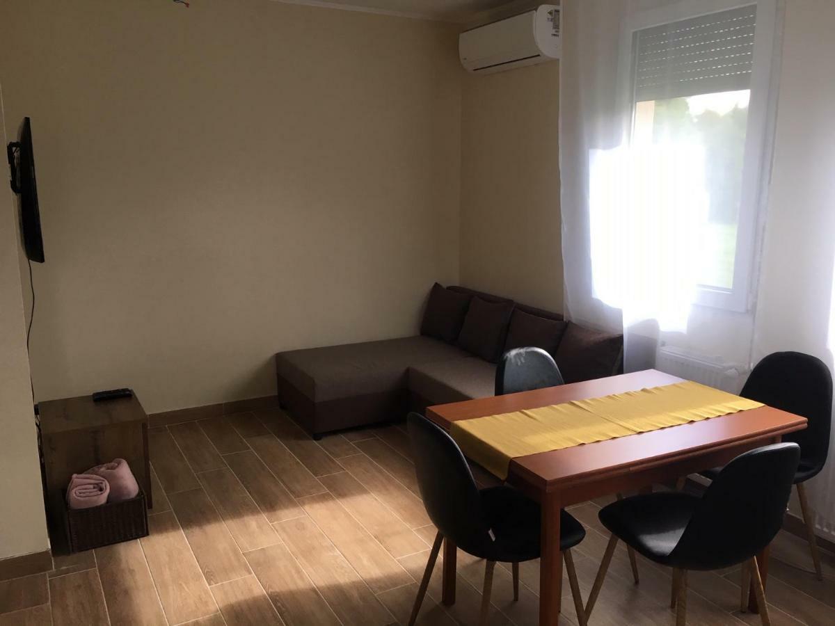 Konrad Apartman Vila Balatonmáriafürdő Exterior foto