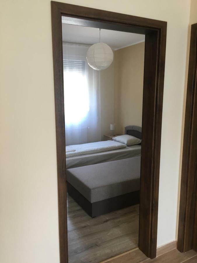 Konrad Apartman Vila Balatonmáriafürdő Exterior foto
